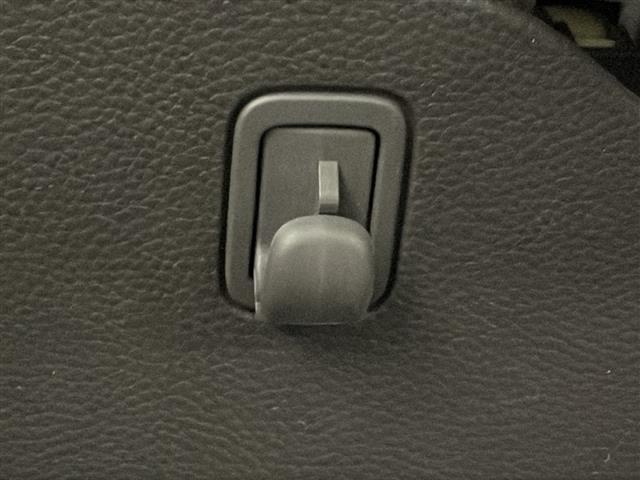 Ｎ－ＢＯＸ Ｇ・Ｌホンダセンシング　／ＧａｔｈｅｒｓディーラーＯＰナビ／ＡＭ／ＦＭ／ＣＤ／ＤＶＤ／フルセグＴＶ／ｉＰｏｄ／ＳＤ／ＵＳＢ／ＢＴ／ＡＵＸ／ビルトインＥＴＣ／助手席側パワースライドドア／スマートキー＆プッシュスタート（22枚目）