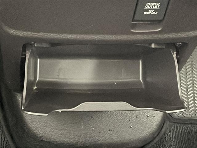 Ｎ－ＢＯＸ Ｇ・Ｌホンダセンシング　／ＧａｔｈｅｒｓディーラーＯＰナビ／ＡＭ／ＦＭ／ＣＤ／ＤＶＤ／フルセグＴＶ／ｉＰｏｄ／ＳＤ／ＵＳＢ／ＢＴ／ＡＵＸ／ビルトインＥＴＣ／助手席側パワースライドドア／スマートキー＆プッシュスタート（23枚目）