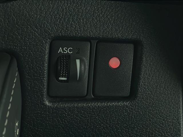 ＮＸ ＮＸ３００ｈ　Ｆスポーツ　パノラマルーフ　三眼ＬＥＤヘッドライト　純正ナビ　Ｂｌｕｅｔｏｏｔｈ　フルセグＴＶ　ＵＳＢ　ＣＤ　ＤＶＤ　衝突被害軽減ブレーキ　コーナーセンサー　ブラインドスポットモニター　レーン　追従クルコン（17枚目）