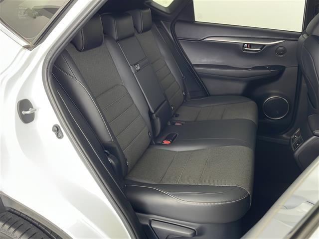 ＮＸ ＮＸ３００ｈ　Ｆスポーツ　パノラマルーフ　三眼ＬＥＤヘッドライト　純正ナビ　Ｂｌｕｅｔｏｏｔｈ　フルセグＴＶ　ＵＳＢ　ＣＤ　ＤＶＤ　衝突被害軽減ブレーキ　コーナーセンサー　ブラインドスポットモニター　レーン　追従クルコン（23枚目）