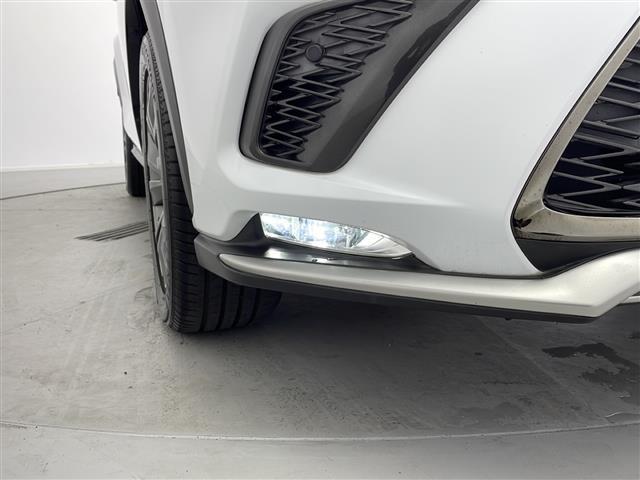 ＮＸ ＮＸ３００ｈ　Ｆスポーツ　パノラマルーフ　三眼ＬＥＤヘッドライト　純正ナビ　Ｂｌｕｅｔｏｏｔｈ　フルセグＴＶ　ＵＳＢ　ＣＤ　ＤＶＤ　衝突被害軽減ブレーキ　コーナーセンサー　ブラインドスポットモニター　レーン　追従クルコン（30枚目）