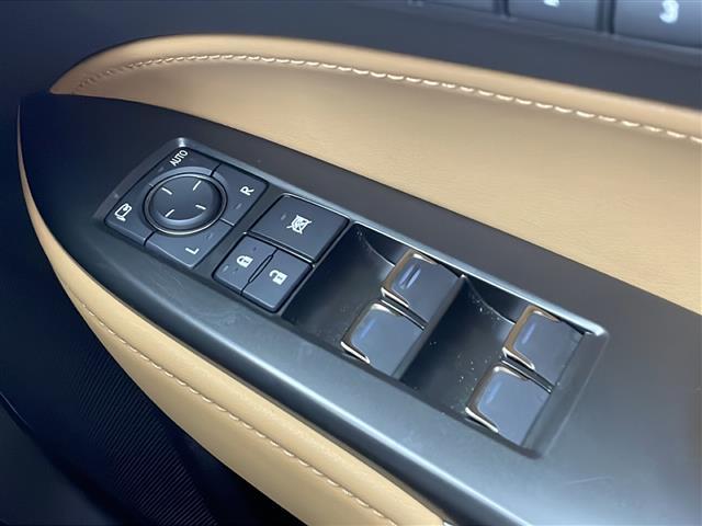 ＮＸ ＮＸ３５０ｈ　バージョンＬ　ワンオーナー　純正１４インチナビ　Ｂｌｕｅｔｏｏｔｈ　フルセグＴＶ　ＵＳＢ　Ａｐｐｌｅ　Ｃａｒｐｌａｙ　パノラマルーフ　三眼ＬＥＤヘッドライト　パノラミックビューモニター　置くだけ充電　前後ドラレコ（22枚目）