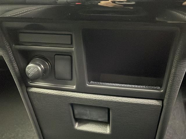 安心の全車保証付き！（※部分保証、国産車は納車後３ヶ月、輸入車は納車後１ヶ月の保証期間となります）。その他長期保証（有償）もご用意しております！※長期保証を付帯できる車両には条件がございます。