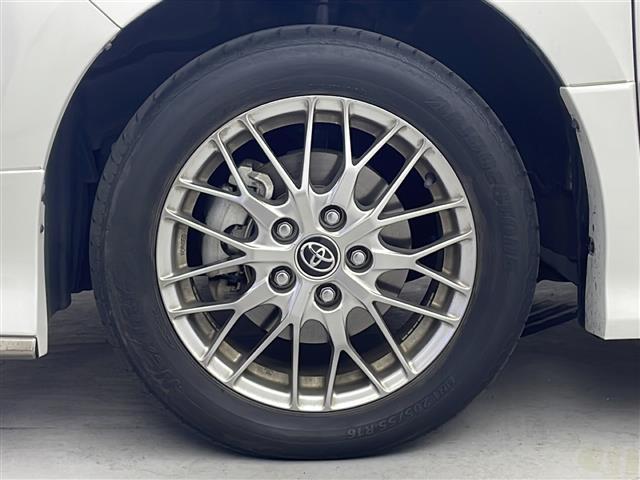 ノア ハイブリッドＳｉ　純正１０インチナビ　フリップダウンモニター　両側パワースライドドア　ＥＴＣ　モデリスタエアロ　トヨタセーフティセンス　バックカメラ　純正ＡＷ　純正フォグライト　純正ドアバイザー　スマートキー　ＬＥＤ（33枚目）