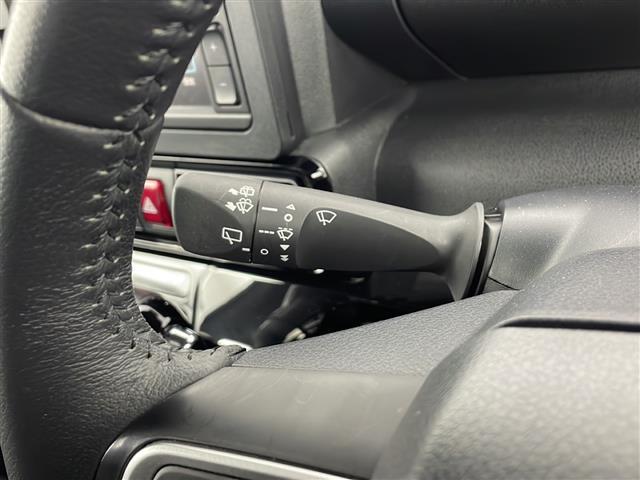 タント カスタムRS 純正ディスプレイオーディオ AM FM CD DVD AUX USB 両側パワースライドドア 全方位カメラ 衝突被害軽減ブレーキ 前後コーナーセンサー アイドリングストップ 横滑り防止装置シートヒータ(12枚目)