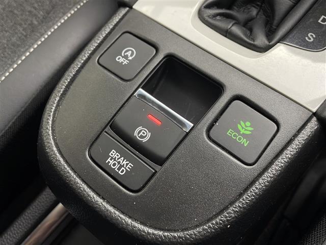 フィット ホーム　禁煙車　純正８型ナビ　ホンダセンシング　ＣＤ／ＤＶＤ／Ｂｌｕｅｔｏｏｔｈ／フルセグＴＶ　バックカメラ　スマートキー×２　ＥＴＣ　オートブレーキホールド　オートＬＥＤヘッドライト　１５インチアルミ（9枚目）
