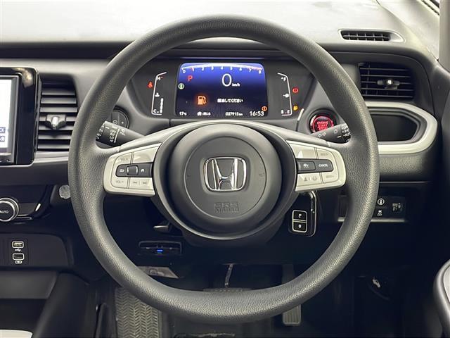フィット ホーム　禁煙車　純正８型ナビ　ホンダセンシング　ＣＤ／ＤＶＤ／Ｂｌｕｅｔｏｏｔｈ／フルセグＴＶ　バックカメラ　スマートキー×２　ＥＴＣ　オートブレーキホールド　オートＬＥＤヘッドライト　１５インチアルミ（12枚目）