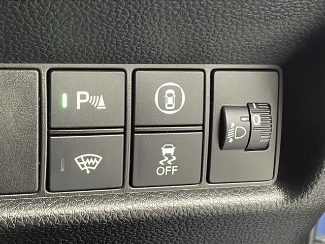 フィット ホーム　禁煙車　純正８型ナビ　ホンダセンシング　ＣＤ／ＤＶＤ／Ｂｌｕｅｔｏｏｔｈ／フルセグＴＶ　バックカメラ　スマートキー×２　ＥＴＣ　オートブレーキホールド　オートＬＥＤヘッドライト　１５インチアルミ（18枚目）