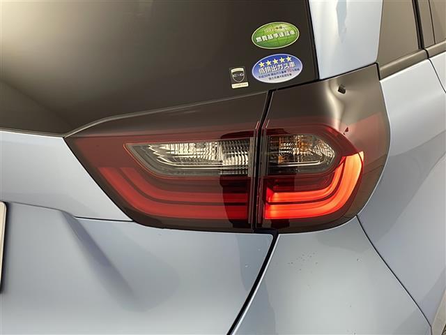 フィット ホーム　禁煙車　純正８型ナビ　ホンダセンシング　ＣＤ／ＤＶＤ／Ｂｌｕｅｔｏｏｔｈ／フルセグＴＶ　バックカメラ　スマートキー×２　ＥＴＣ　オートブレーキホールド　オートＬＥＤヘッドライト　１５インチアルミ（30枚目）