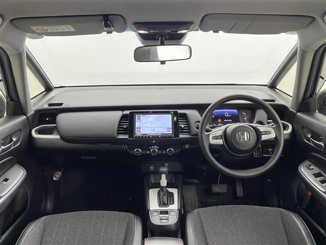 フィット ホーム　禁煙車　純正８型ナビ　ホンダセンシング　ＣＤ／ＤＶＤ／Ｂｌｕｅｔｏｏｔｈ／フルセグＴＶ　バックカメラ　スマートキー×２　ＥＴＣ　オートブレーキホールド　オートＬＥＤヘッドライト　１５インチアルミ（42枚目）