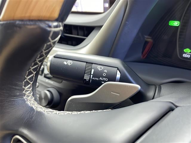 ＥＳ ＥＳ３００ｈ　バージョンＬ　純正１２．３インチワイドディスプレイナビ　電動サンルーフ　パノラミックビューモニター　ＬＥＸＵＳ　Ｓａｆｔｙ　Ｓｙｓｔｅｍ　ＬＥＸＵＳプレミアムサウンド　アダプティブクルーズコントロール（11枚目）