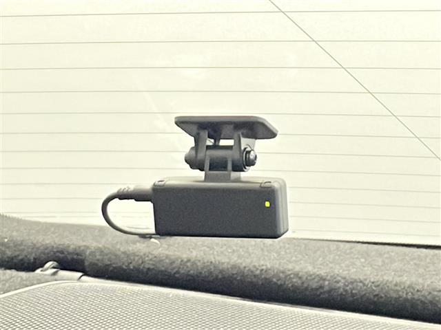 ＥＳ ＥＳ３００ｈ　バージョンＬ　純正１２．３インチワイドディスプレイナビ　電動サンルーフ　パノラミックビューモニター　ＬＥＸＵＳ　Ｓａｆｔｙ　Ｓｙｓｔｅｍ　ＬＥＸＵＳプレミアムサウンド　アダプティブクルーズコントロール（17枚目）