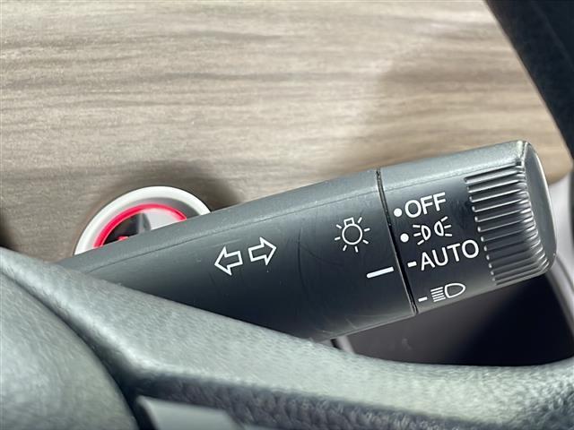 フリード Ｇ・ホンダセンシング　純正ナビ【ＶＸＭ２１４－ＶＦｉ】　両側パワースライドドア　バックカメラ　フルセグＴＶ　ブルートゥース　ＣＤ・ＤＶＤ　ホンダセンシング　衝突軽減ブレーキ　純正フロアマット　ＥＴＣ　スペアキー　保証書（13枚目）