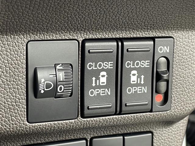 フリード Ｇ・ホンダセンシング　純正ナビ【ＶＸＭ２１４－ＶＦｉ】　両側パワースライドドア　バックカメラ　フルセグＴＶ　ブルートゥース　ＣＤ・ＤＶＤ　ホンダセンシング　衝突軽減ブレーキ　純正フロアマット　ＥＴＣ　スペアキー　保証書（18枚目）