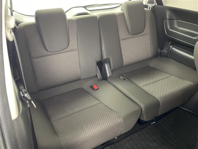 フリード Ｇ・ホンダセンシング　純正ナビ【ＶＸＭ２１４－ＶＦｉ】　両側パワースライドドア　バックカメラ　フルセグＴＶ　ブルートゥース　ＣＤ・ＤＶＤ　ホンダセンシング　衝突軽減ブレーキ　純正フロアマット　ＥＴＣ　スペアキー　保証書（23枚目）