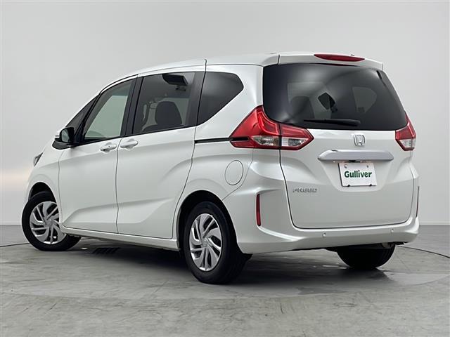 フリード Ｇ・ホンダセンシング　純正ナビ【ＶＸＭ２１４－ＶＦｉ】　両側パワースライドドア　バックカメラ　フルセグＴＶ　ブルートゥース　ＣＤ・ＤＶＤ　ホンダセンシング　衝突軽減ブレーキ　純正フロアマット　ＥＴＣ　スペアキー　保証書（43枚目）