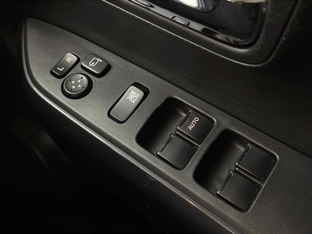 クロスビー ハイブリッドＭＺ　ワンオーナー　純正メーカーオプションナビ　アダプティブクルーズコントロール　スズキセーフティサポート　ＬＥＤオートヘッドライト　オートハイビーム　純正フォグランプ　ハーフレザーシート（12枚目）