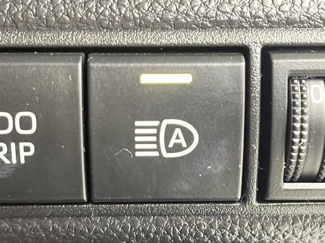 カローラスポーツ ハイブリッドＧ　Ｚ　純正ナビ　バックカメラ　アダプティブクルーズコントロール　フルセグＴＶ　ブルートゥース　ＵＳＢ　アップルカープレイ　トヨタセーフティセンス　　純正１８インチアルミホイール　ビルトインＥＴＣ（9枚目）