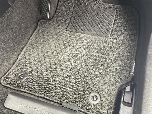 カローラスポーツ ハイブリッドＧ　Ｚ　純正ナビ　バックカメラ　アダプティブクルーズコントロール　フルセグＴＶ　ブルートゥース　ＵＳＢ　アップルカープレイ　トヨタセーフティセンス　　純正１８インチアルミホイール　ビルトインＥＴＣ（10枚目）