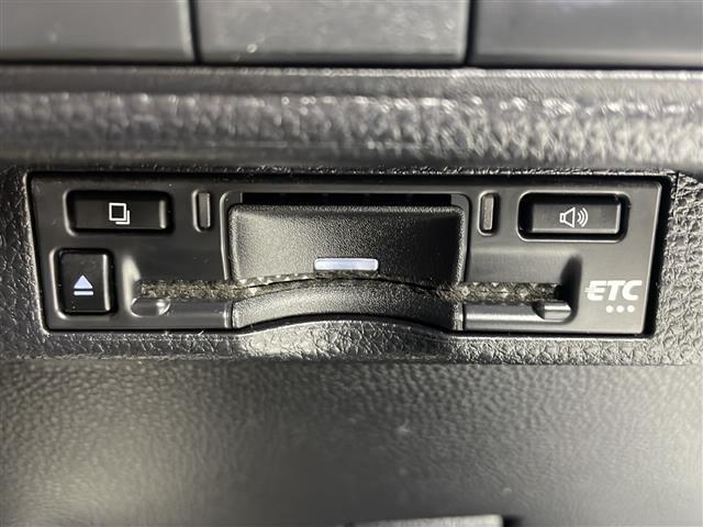 カローラスポーツ ハイブリッドＧ　Ｚ　純正ナビ　バックカメラ　アダプティブクルーズコントロール　フルセグＴＶ　ブルートゥース　ＵＳＢ　アップルカープレイ　トヨタセーフティセンス　　純正１８インチアルミホイール　ビルトインＥＴＣ（20枚目）