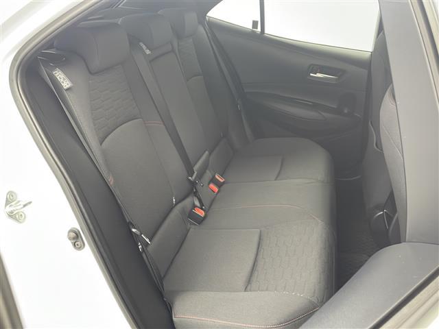 カローラスポーツ ハイブリッドＧ　Ｚ　純正ナビ　バックカメラ　アダプティブクルーズコントロール　フルセグＴＶ　ブルートゥース　ＵＳＢ　アップルカープレイ　トヨタセーフティセンス　　純正１８インチアルミホイール　ビルトインＥＴＣ（22枚目）