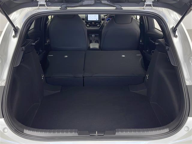 カローラスポーツ ハイブリッドＧ　Ｚ　純正ナビ　バックカメラ　アダプティブクルーズコントロール　フルセグＴＶ　ブルートゥース　ＵＳＢ　アップルカープレイ　トヨタセーフティセンス　　純正１８インチアルミホイール　ビルトインＥＴＣ（26枚目）