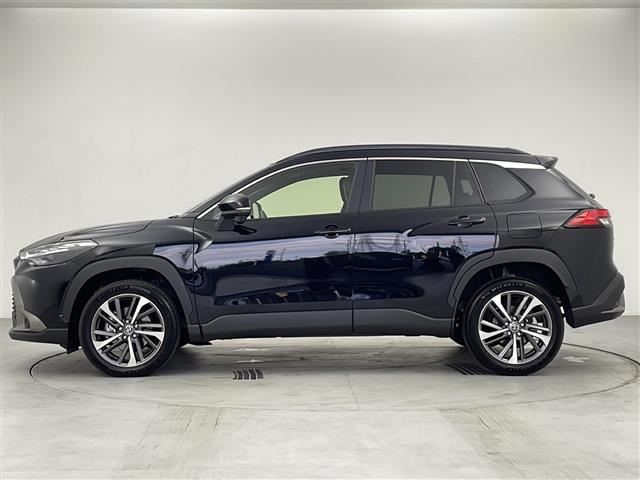 カローラクロス ハイブリッド　Ｚ　純正８インチナビ　バックカメラ　ルーフレール　パノラマルーフ　フルセグＴＶ　ＥＴＣ２．０　本革＋ファブリックシート　ハンズフリーパワーバックドア　純正１８インチアルミホイール　スペアキー（32枚目）