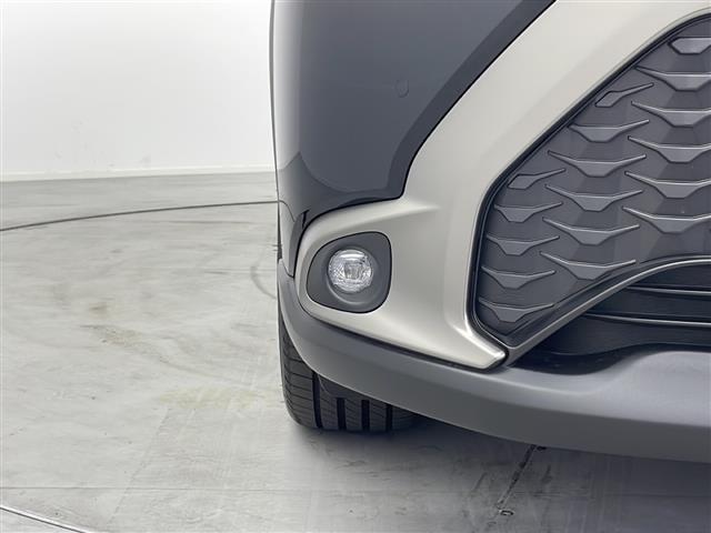 カローラクロス ハイブリッド　Ｚ　純正８インチナビ　バックカメラ　ルーフレール　パノラマルーフ　フルセグＴＶ　ＥＴＣ２．０　本革＋ファブリックシート　ハンズフリーパワーバックドア　純正１８インチアルミホイール　スペアキー（36枚目）