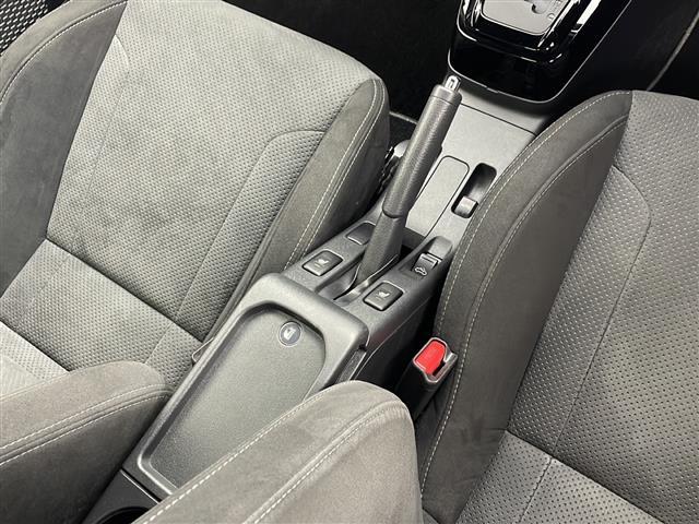 コペン ＧＲ　スポーツ　ワンオーナー　カロッツェリアナビ【ＡＶＩＣ－ＲＷ７１１】　バックカメラ　フルセグＴＶ　ＧＲスポーツ専用スポーツシート　ＧＲスポーツ専用フロアマット　ＧＲスポーツ専用革巻きステア　ＢＢＳアルミホイール（16枚目）