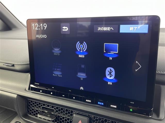 ステップワゴン ｅ：ＨＥＶスパーダ　登録済未使用車　純正１１．４インチナビ　Ｂｌｕｅｔｏｏｔｈ／フルセグＴＶ／ＤＶＤ／ＡｐｐｌｅＣａｒＰｌａｙ　ハーフレザーシート　Ｄ／Ｎシートヒーター　パワーバックドア　両側パワースライドドア　ＬＥＤ（4枚目）