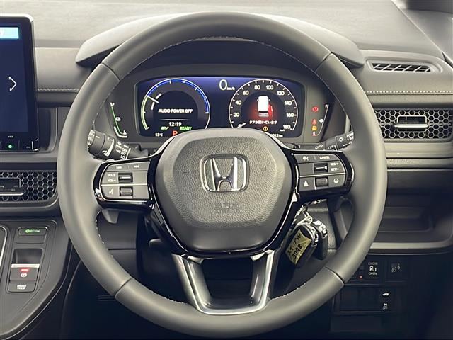 ステップワゴン ｅ：ＨＥＶスパーダ　登録済未使用車　純正１１．４インチナビ　Ｂｌｕｅｔｏｏｔｈ／フルセグＴＶ／ＤＶＤ／ＡｐｐｌｅＣａｒＰｌａｙ　ハーフレザーシート　Ｄ／Ｎシートヒーター　パワーバックドア　両側パワースライドドア　ＬＥＤ（9枚目）