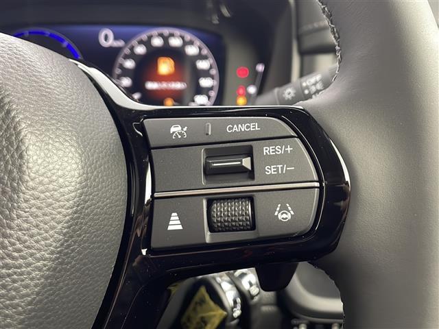 ステップワゴン ｅ：ＨＥＶスパーダ　登録済未使用車　純正１１．４インチナビ　Ｂｌｕｅｔｏｏｔｈ／フルセグＴＶ／ＤＶＤ／ＡｐｐｌｅＣａｒＰｌａｙ　ハーフレザーシート　Ｄ／Ｎシートヒーター　パワーバックドア　両側パワースライドドア　ＬＥＤ（11枚目）