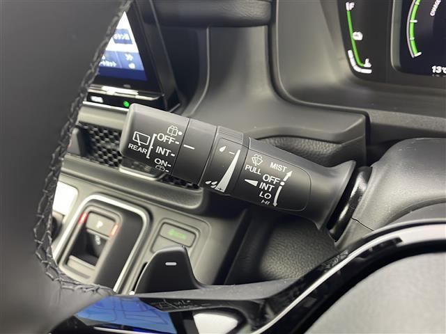 ステップワゴン ｅ：ＨＥＶスパーダ　登録済未使用車　純正１１．４インチナビ　Ｂｌｕｅｔｏｏｔｈ／フルセグＴＶ／ＤＶＤ／ＡｐｐｌｅＣａｒＰｌａｙ　ハーフレザーシート　Ｄ／Ｎシートヒーター　パワーバックドア　両側パワースライドドア　ＬＥＤ（12枚目）