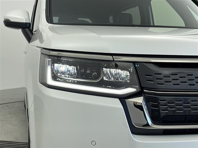 ステップワゴン ｅ：ＨＥＶスパーダ　登録済未使用車　純正１１．４インチナビ　Ｂｌｕｅｔｏｏｔｈ／フルセグＴＶ／ＤＶＤ／ＡｐｐｌｅＣａｒＰｌａｙ　ハーフレザーシート　Ｄ／Ｎシートヒーター　パワーバックドア　両側パワースライドドア　ＬＥＤ（30枚目）