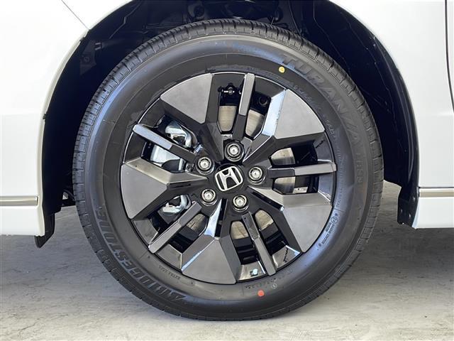 ステップワゴン ｅ：ＨＥＶスパーダ　登録済未使用車　純正１１．４インチナビ　Ｂｌｕｅｔｏｏｔｈ／フルセグＴＶ／ＤＶＤ／ＡｐｐｌｅＣａｒＰｌａｙ　ハーフレザーシート　Ｄ／Ｎシートヒーター　パワーバックドア　両側パワースライドドア　ＬＥＤ（34枚目）