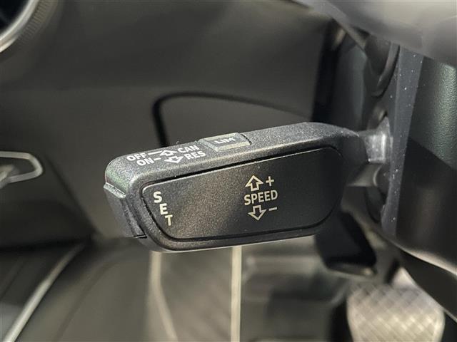 TTクーペ 1.8TFSI 12.3インチデジタルメーターディスプレイMMI純正ナビ バックカメラ フルセグTV BT CD DVD SD ETC HIDオートライト 前後ソナー 革巻きステアリング パドルシフト クルコン(7枚目)