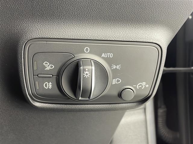 TTクーペ 1.8TFSI 12.3インチデジタルメーターディスプレイMMI純正ナビ バックカメラ フルセグTV BT CD DVD SD ETC HIDオートライト 前後ソナー 革巻きステアリング パドルシフト クルコン(13枚目)