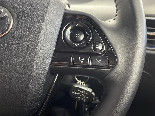 プリウス Aツーリングセレクション 純正9インチメモリナビ/AM/FM/SD/DISC/BT/フルセグ/前後ドライブレコーダー/黒革調シート/前席シートヒーター/運転席パワーシート/LEDオートライト/フロントフォグランプ(12枚目)