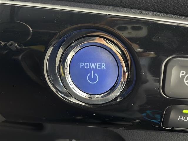 プリウス Aツーリングセレクション 純正9インチメモリナビ/AM/FM/SD/DISC/BT/フルセグ/前後ドライブレコーダー/黒革調シート/前席シートヒーター/運転席パワーシート/LEDオートライト/フロントフォグランプ(15枚目)