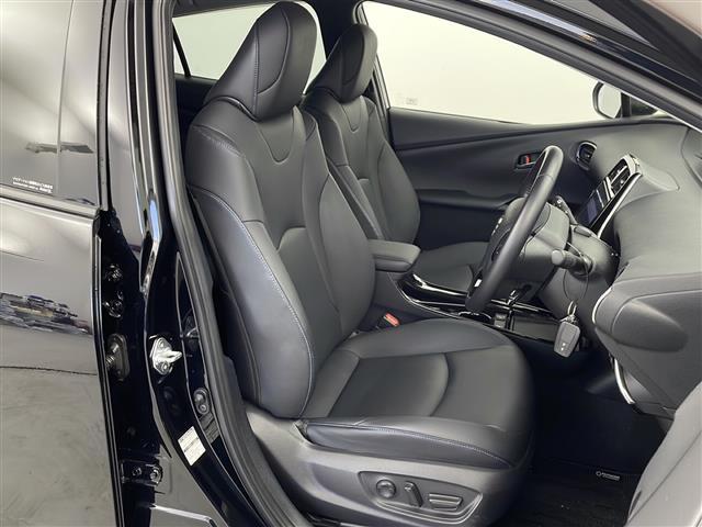 プリウス Aツーリングセレクション 純正9インチメモリナビ/AM/FM/SD/DISC/BT/フルセグ/前後ドライブレコーダー/黒革調シート/前席シートヒーター/運転席パワーシート/LEDオートライト/フロントフォグランプ(26枚目)