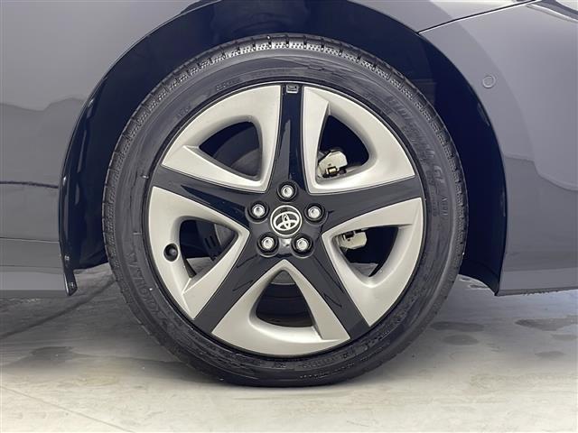 プリウス Aツーリングセレクション 純正9インチメモリナビ/AM/FM/SD/DISC/BT/フルセグ/前後ドライブレコーダー/黒革調シート/前席シートヒーター/運転席パワーシート/LEDオートライト/フロントフォグランプ(39枚目)