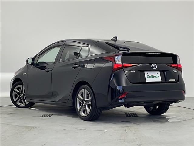 プリウス Aツーリングセレクション 純正9インチメモリナビ/AM/FM/SD/DISC/BT/フルセグ/前後ドライブレコーダー/黒革調シート/前席シートヒーター/運転席パワーシート/LEDオートライト/フロントフォグランプ(43枚目)