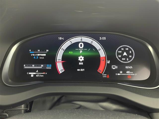 ハリアー Ｚ　レザーパッケージ　純正ナビ　ＦＭ／ＡＭ／フルセグＴＶ／ＢＴ／ＵＳＢ／Ｍｉｒａｃａｓ／ＴＶキャンセラー　ＪＢＬサウンド　全方位カメラ　ヘッドアップディスプレイ　調光パノラマルーフ　ビルトインＥＴＣ２，０　スペアキー（5枚目）