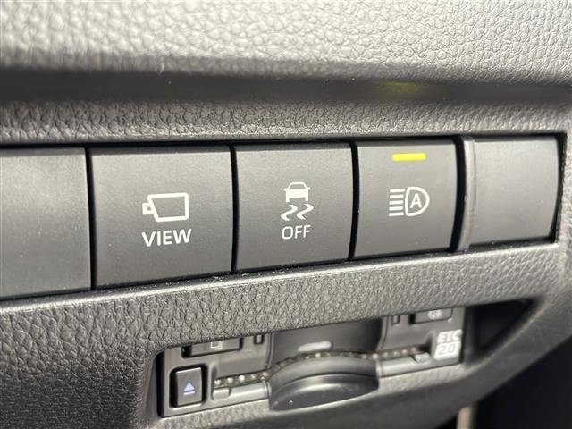 ハリアー Ｚ　レザーパッケージ　純正ナビ　ＦＭ／ＡＭ／フルセグＴＶ／ＢＴ／ＵＳＢ／Ｍｉｒａｃａｓ／ＴＶキャンセラー　ＪＢＬサウンド　全方位カメラ　ヘッドアップディスプレイ　調光パノラマルーフ　ビルトインＥＴＣ２，０　スペアキー（23枚目）