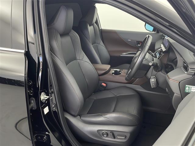 ハリアー Ｚ　レザーパッケージ　純正ナビ　ＦＭ／ＡＭ／フルセグＴＶ／ＢＴ／ＵＳＢ／Ｍｉｒａｃａｓ／ＴＶキャンセラー　ＪＢＬサウンド　全方位カメラ　ヘッドアップディスプレイ　調光パノラマルーフ　ビルトインＥＴＣ２，０　スペアキー（26枚目）