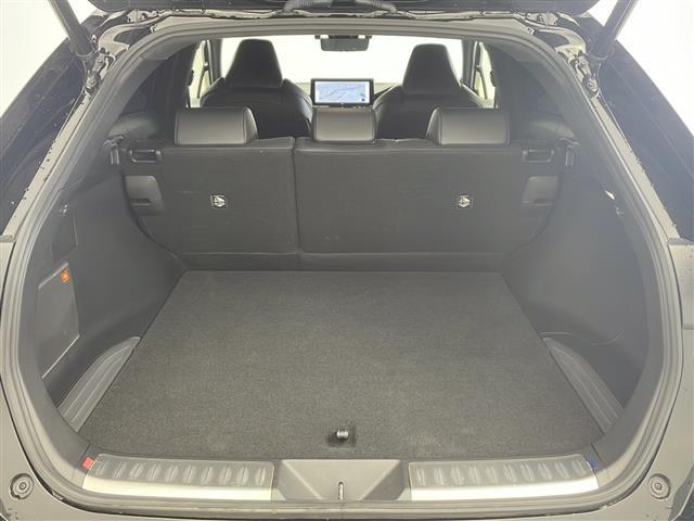 ハリアー Ｚ　レザーパッケージ　純正ナビ　ＦＭ／ＡＭ／フルセグＴＶ／ＢＴ／ＵＳＢ／Ｍｉｒａｃａｓ／ＴＶキャンセラー　ＪＢＬサウンド　全方位カメラ　ヘッドアップディスプレイ　調光パノラマルーフ　ビルトインＥＴＣ２，０　スペアキー（31枚目）