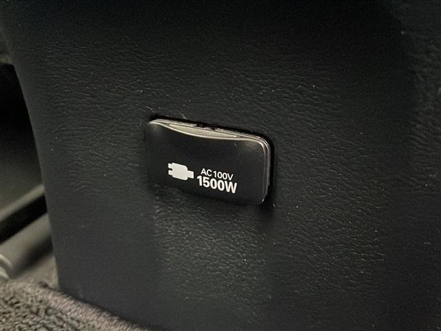 プリウス Ｓツーリングセレクション　純正９型ディスプレイオーディオ／ＡＭ／ＦＭ／ＵＳＢ／ＢＴ／Ｍｉｒａｃａｓｔ／ＡｐｐｅｌｅＣａｒＰｌａｙ／ＡｎｄｒｏｉｄＡｕｔｏ／前席シートヒーター／レザーシート／バックカメラ／ビルトインＥＴＣ（12枚目）