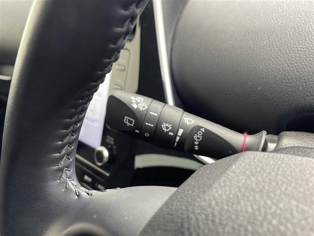 プリウス Ｓツーリングセレクション　純正９型ディスプレイオーディオ／ＡＭ／ＦＭ／ＵＳＢ／ＢＴ／Ｍｉｒａｃａｓｔ／ＡｐｐｅｌｅＣａｒＰｌａｙ／ＡｎｄｒｏｉｄＡｕｔｏ／前席シートヒーター／レザーシート／バックカメラ／ビルトインＥＴＣ（16枚目）