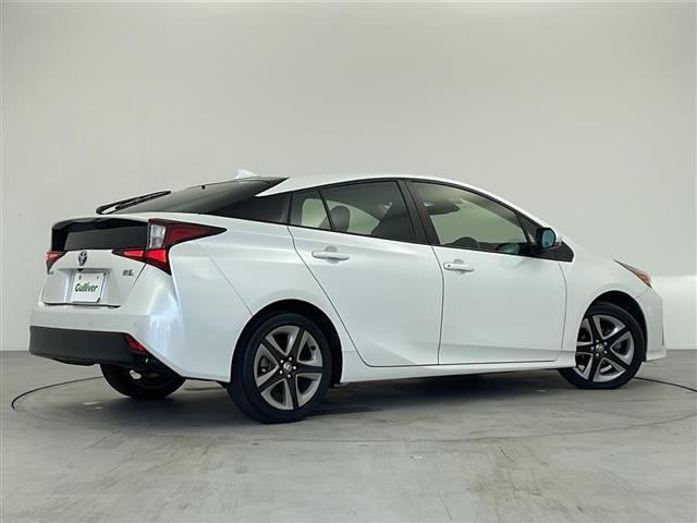 プリウス Ｓツーリングセレクション　純正９型ディスプレイオーディオ／ＡＭ／ＦＭ／ＵＳＢ／ＢＴ／Ｍｉｒａｃａｓｔ／ＡｐｐｅｌｅＣａｒＰｌａｙ／ＡｎｄｒｏｉｄＡｕｔｏ／前席シートヒーター／レザーシート／バックカメラ／ビルトインＥＴＣ（33枚目）