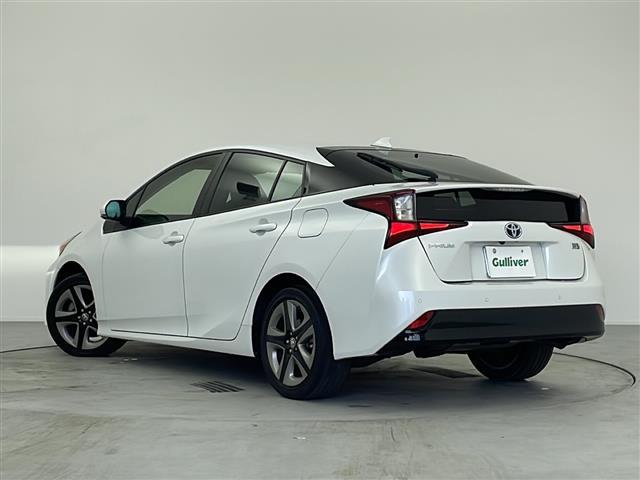 プリウス Ｓツーリングセレクション　純正９型ディスプレイオーディオ／ＡＭ／ＦＭ／ＵＳＢ／ＢＴ／Ｍｉｒａｃａｓｔ／ＡｐｐｅｌｅＣａｒＰｌａｙ／ＡｎｄｒｏｉｄＡｕｔｏ／前席シートヒーター／レザーシート／バックカメラ／ビルトインＥＴＣ（43枚目）